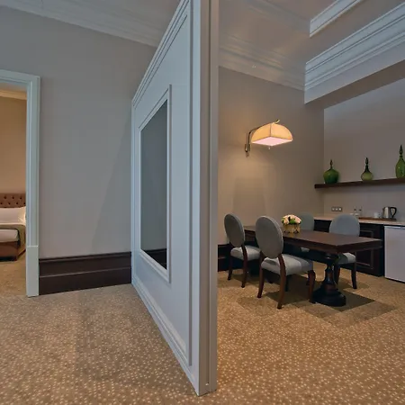 Hotel Vialand Palace