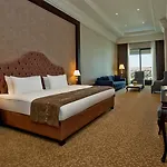 Vialand Palace Otel 4*