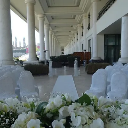 호텔 Vialand Palace 4*