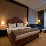 Vialand Palace Ξενοδοχείο 4*