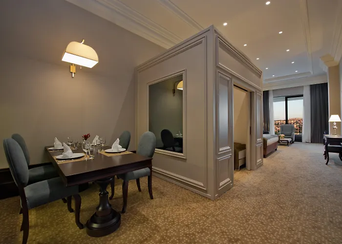 Vialand Palace Отель 4*