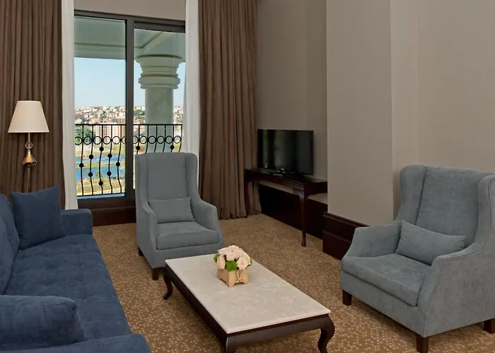 Vialand Palace Отель 4*